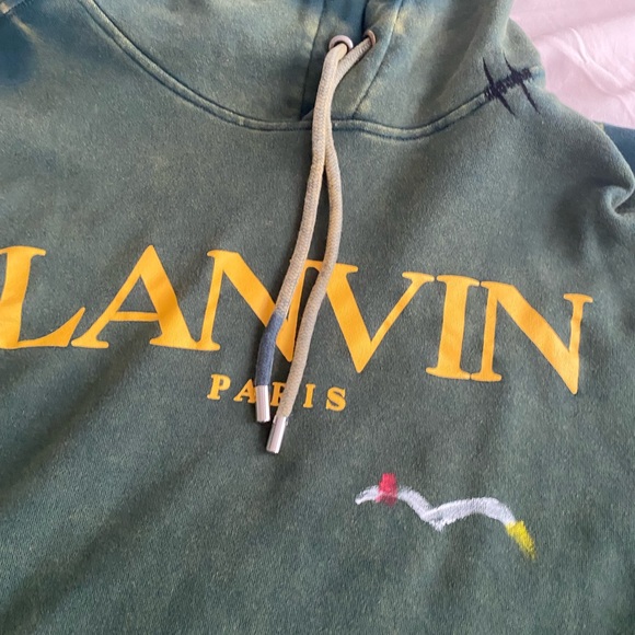 Never worn just sat in my closet brand new no stains or anything bad at all - Picture 2 of 7